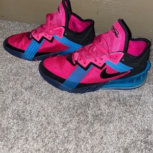 Nike Lebron XVIII Low